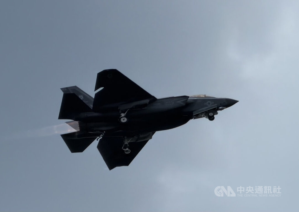 美迎來建國250週年　F-35匿蹤戰機展演