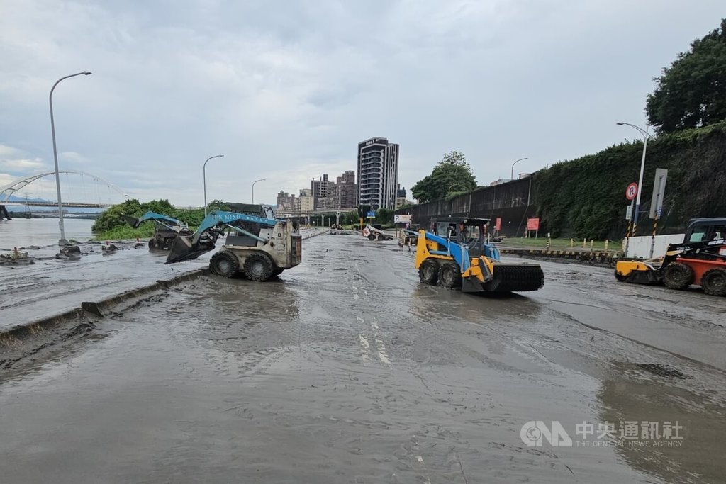 新北4校中午整備復原 分科測驗下午4時開放查看考場