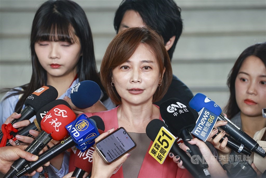 矢板明夫遭襲案疑涉香港黑幫 府：嚴查跨國鎮壓