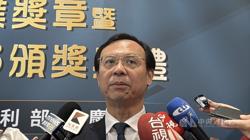 藍營青年絕食抗議 石崇良:食安不應過度政治化