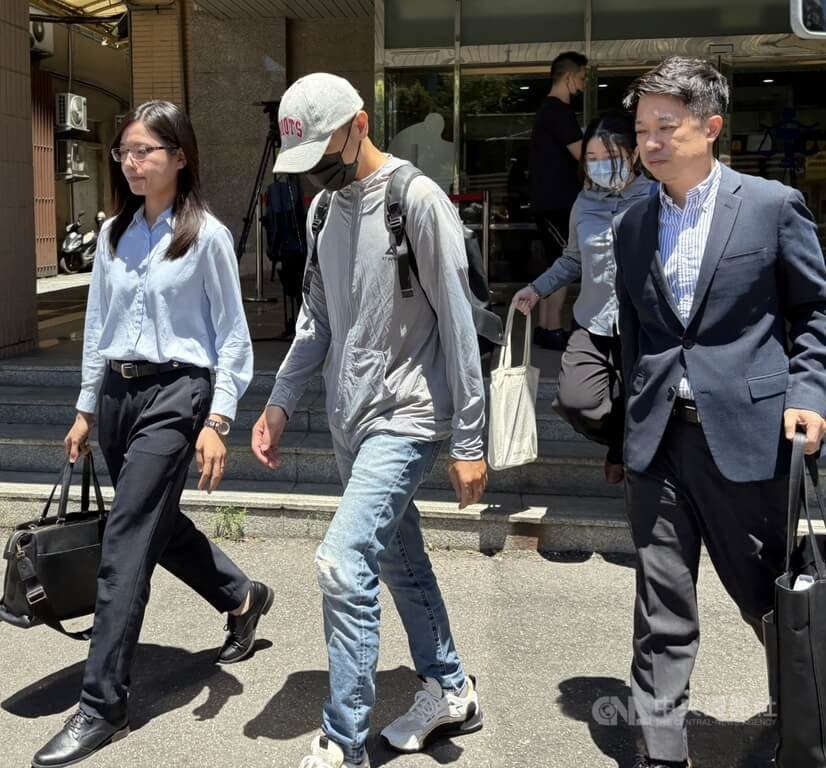 台64丟包案再開庭