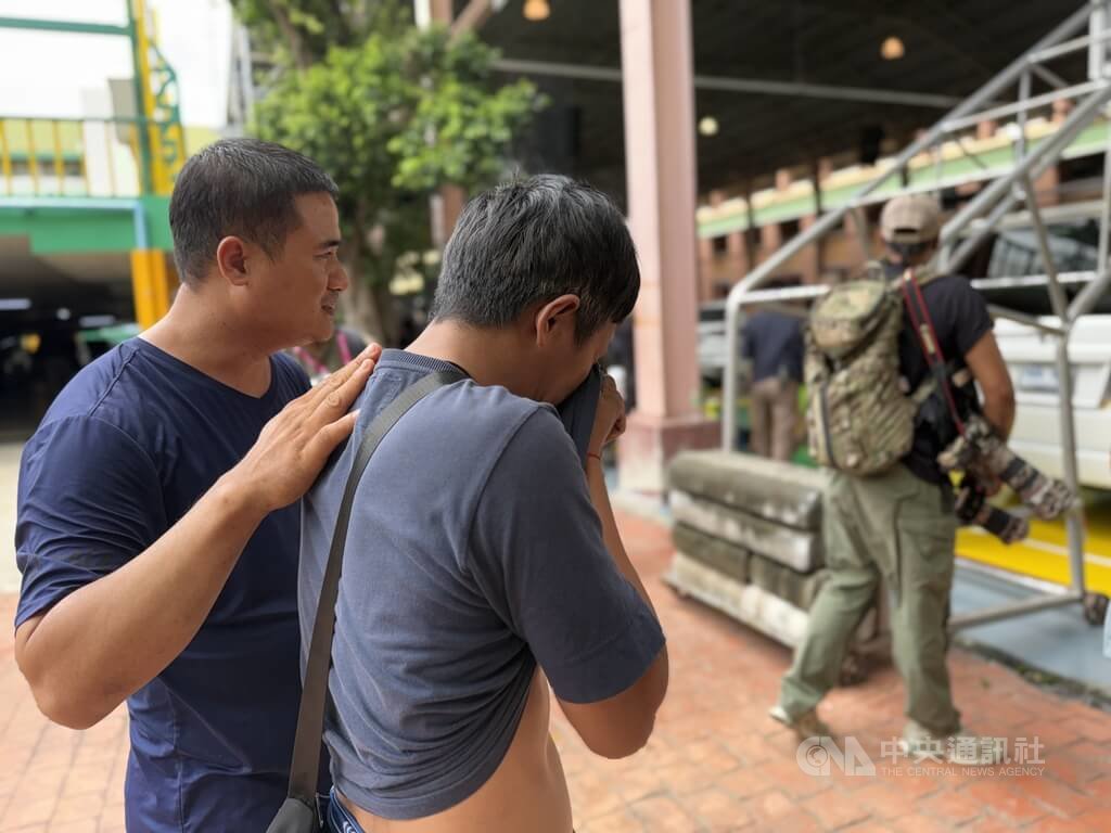 特派在現場/泰國校園槍擊案5死 遇害教師家屬得知噩耗悲痛欲絕