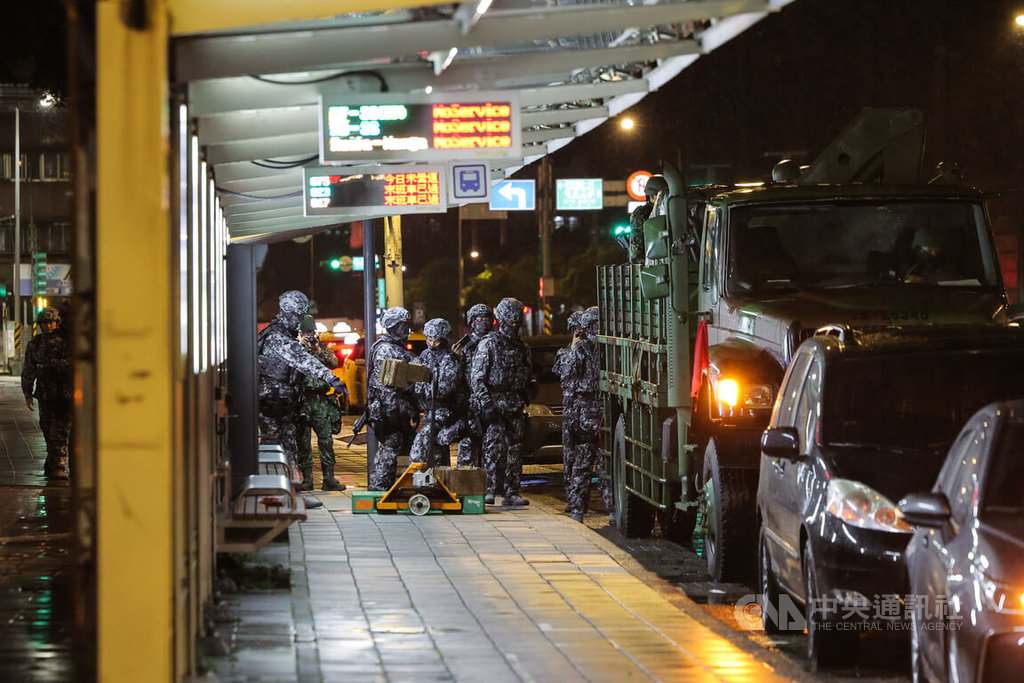 漢光演習 軍卡運送補給