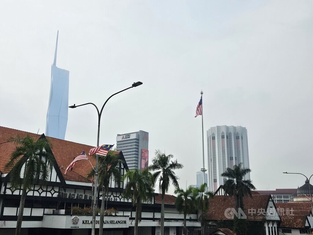 馬來西亞11地區空氣品質不健康 吉隆坡煙霾籠罩