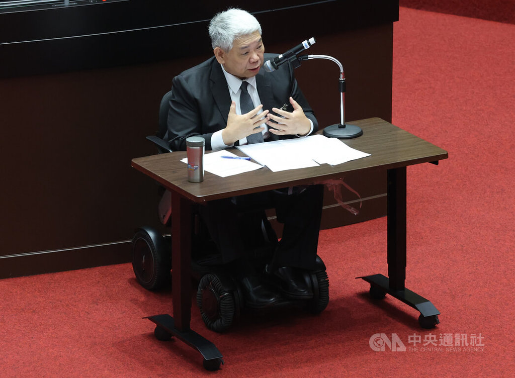 王榮璋說明公務車爭議 支持建立更透明制度