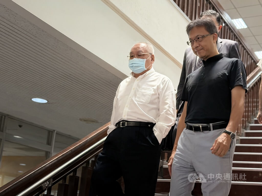 錢櫃員工墜樓案練台生稱無罪 家屬律師籲好好和解