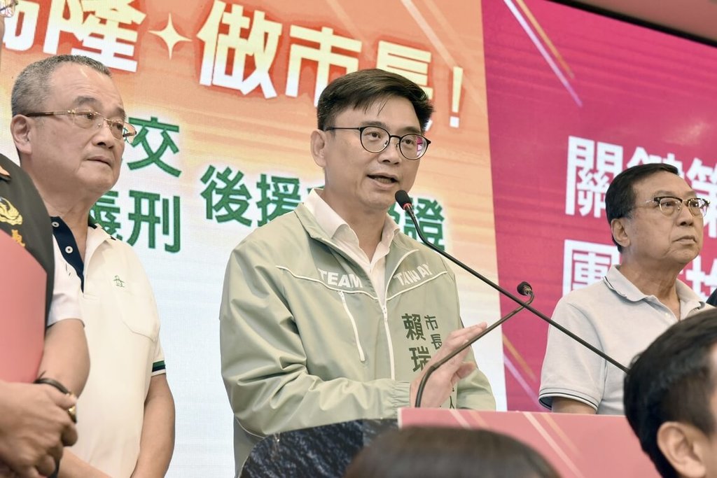 賴瑞隆拋提升民防韌性 柯志恩宣示讓鹽埕風華再現
