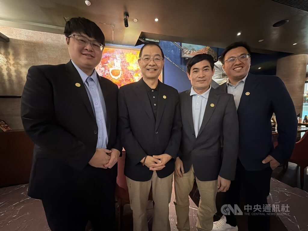 亞洲大學輔導半導體AI證照 就業優勢吸引印度學生