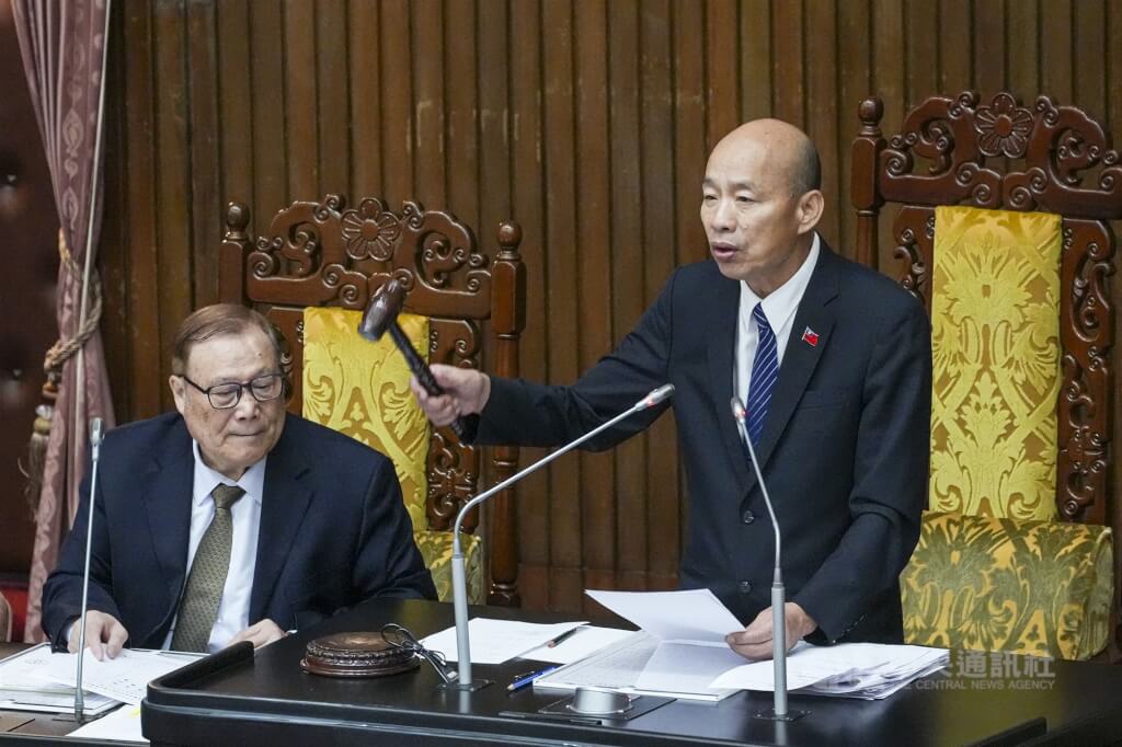 不副署兒少未來帳戶 藍指藐視國會、白批毀壞民主憲政