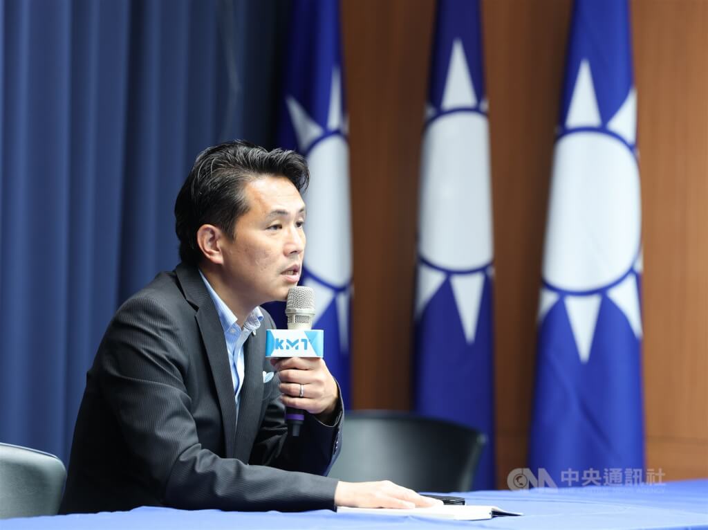 總統提普發現金1萬元 國民黨跟進蔣萬安促發2萬元