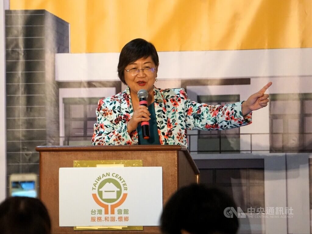 徐佳青:出訪爭議如「無劇本演練」 僑務工作更重要