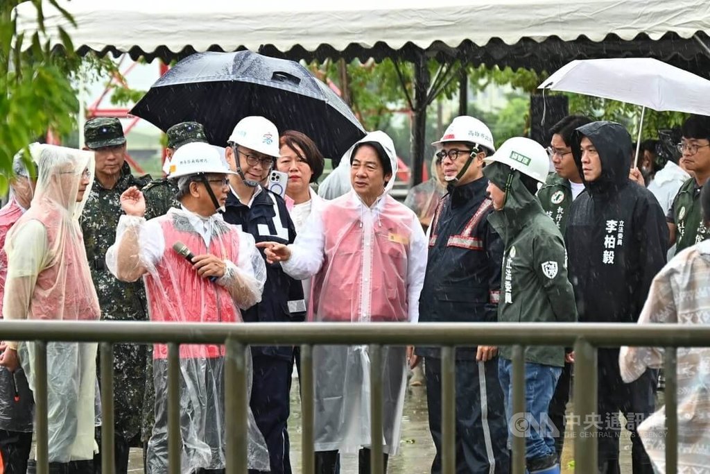 豪雨成災　賴總統赴高雄視察（3）