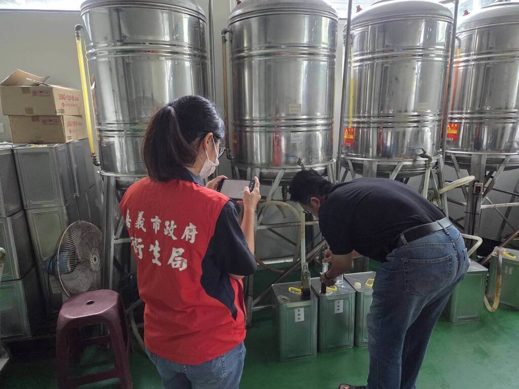 麻油車冷壓黑麻油苯駢芘超標　暫停製造並下架