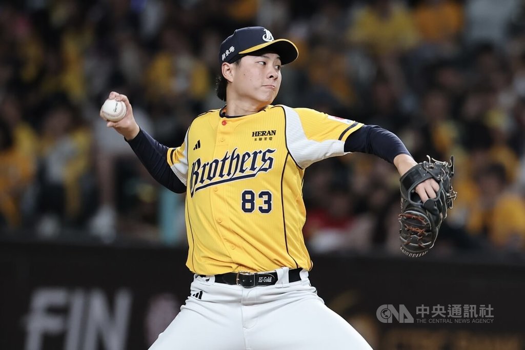 伍立辰生涯首獲MVP 與好友曾家輝同場較勁很興奮