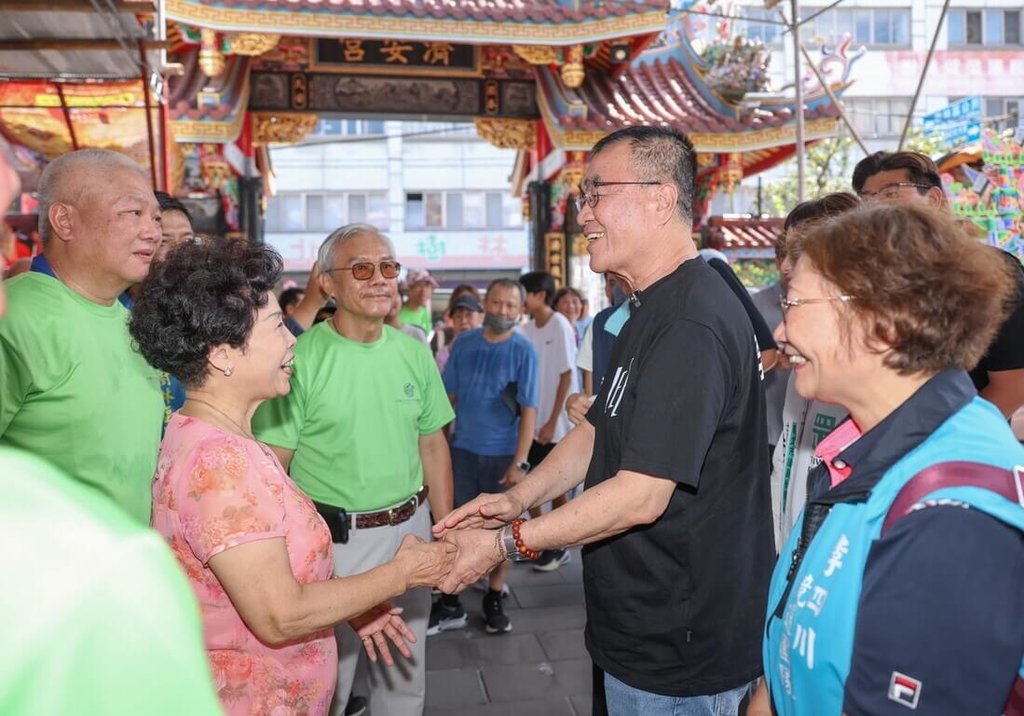 李四川祈福拚交通建設 蘇巧慧獲獨立書店力挺 李四川祈福拚交通建設 蘇巧慧獲獨立書店力挺