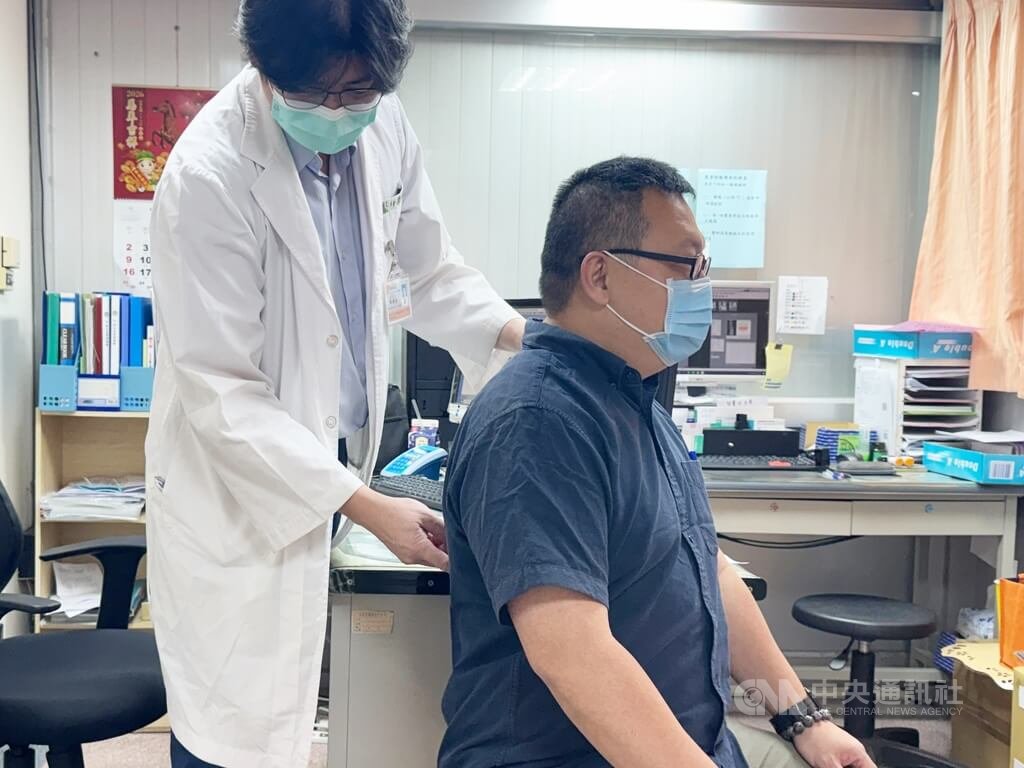 醫師提醒若出現肩頸僵硬　不建議做推拿治療