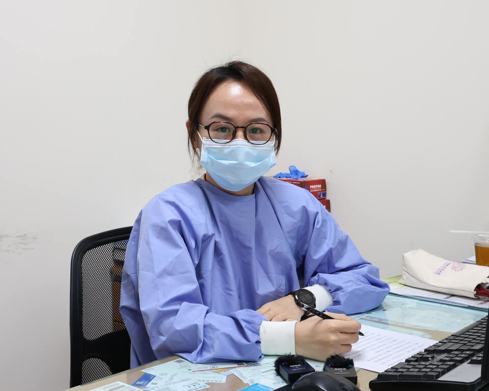 7旬翁眼無法往上看而常跌倒 醫診斷非典型巴金森症 7旬翁眼無法往上看而常跌倒 醫診斷非典型巴金森症