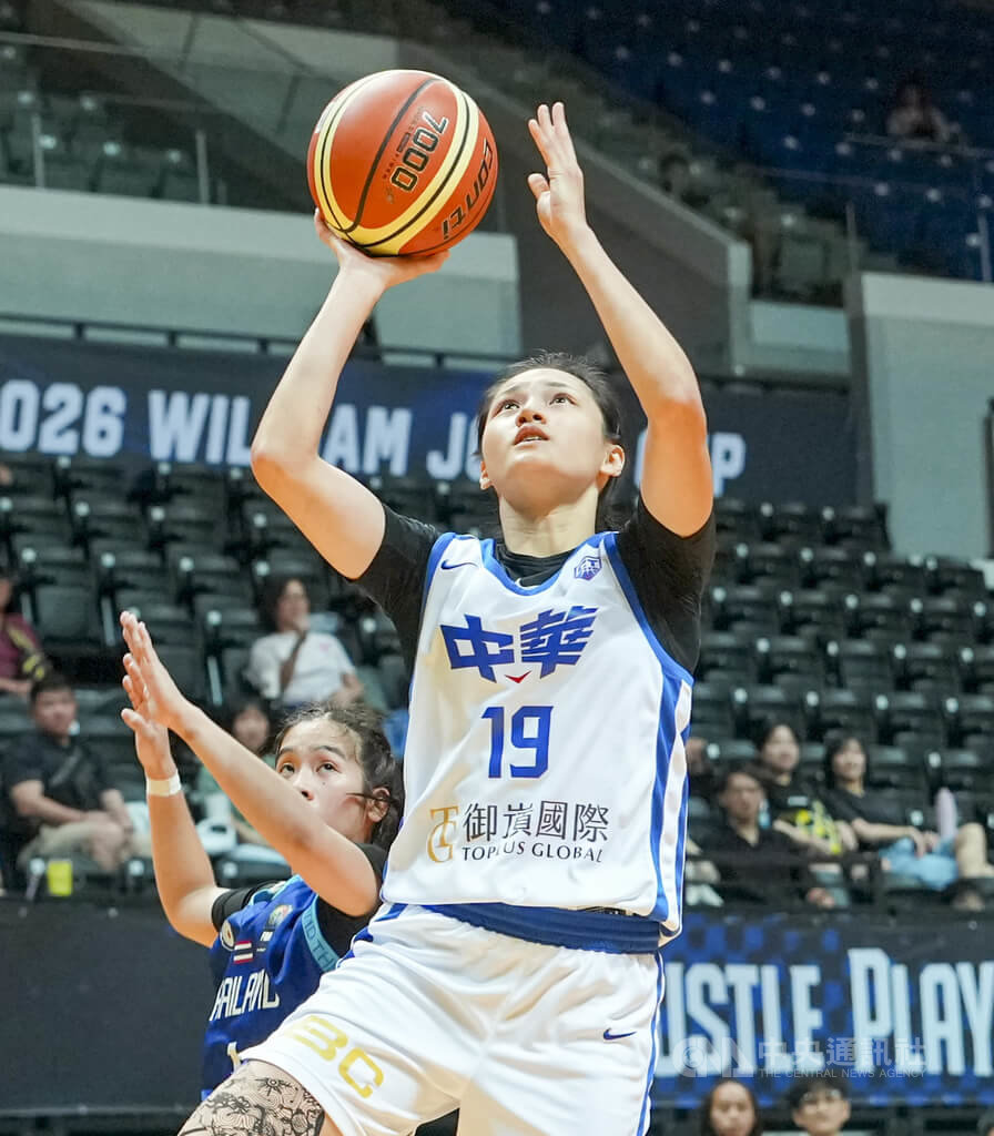 瓊斯盃女籃台灣白勝泰國　李貞誼攻下14分
