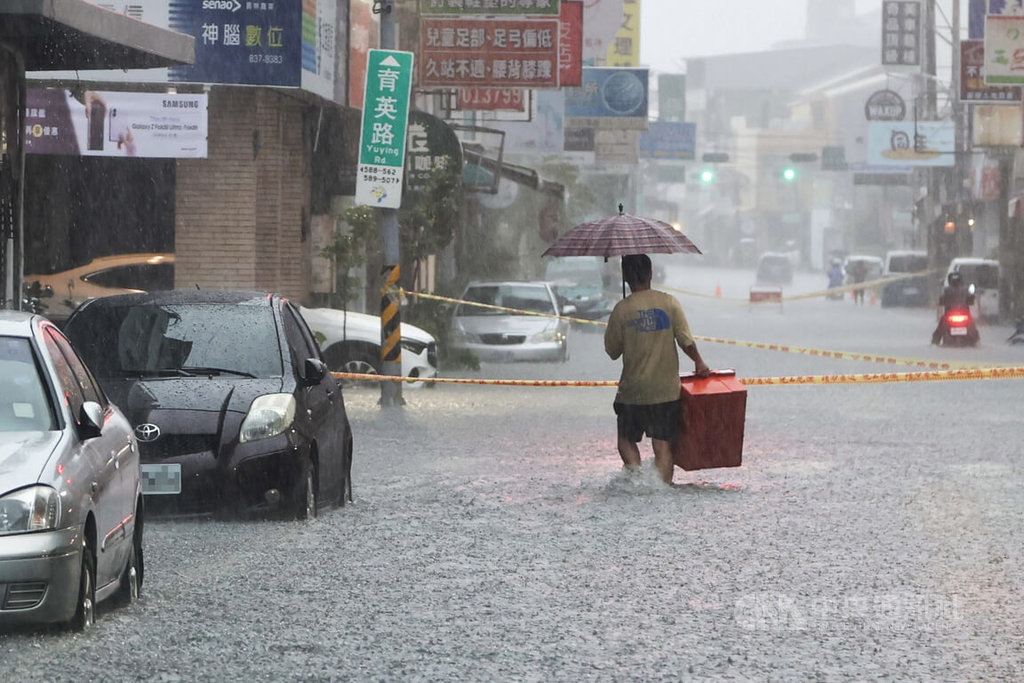 彰化午後降豪雨　出現積淹水情形