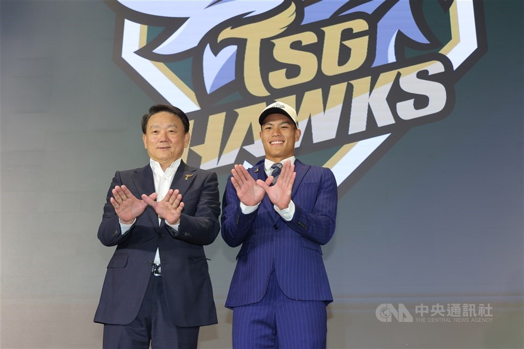 雄鷹選秀6人全數簽約 首輪邱文佑簽約金550萬元 雄鷹選秀6人全數簽約 首輪邱文佑簽約金550萬元