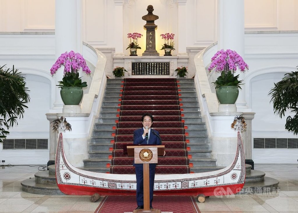 賴總統：蘭嶼拼板舟像台灣　盼傳承文化航向世界