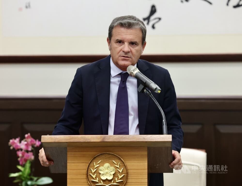 義大利參院副議長率規模最大訪團來台