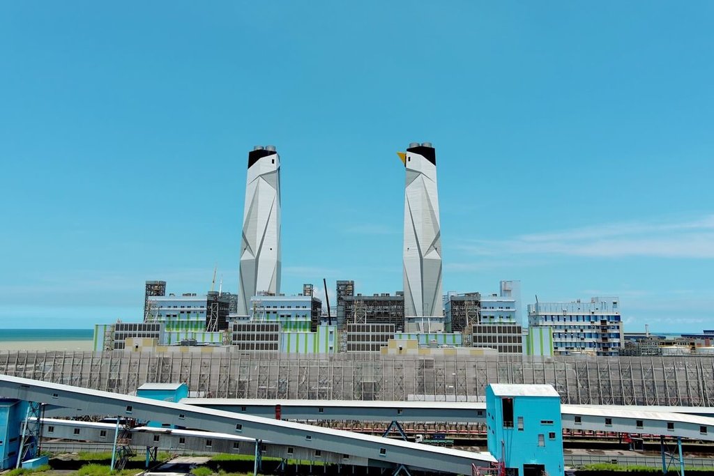 中火2部新燃氣機組首度滿載發電 10月起拆除2部燃煤機組