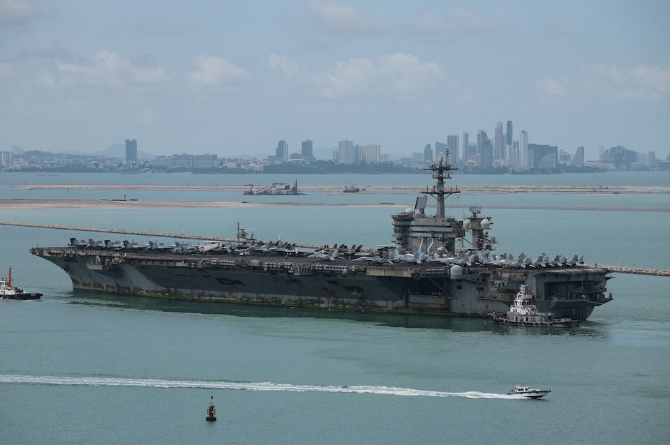 美航艦林肯號停靠泰國 2水兵在巴達雅酒後打架遭送回艦上 美航艦林肯號停靠泰國 2水兵在巴達雅酒後打架遭送回艦上
