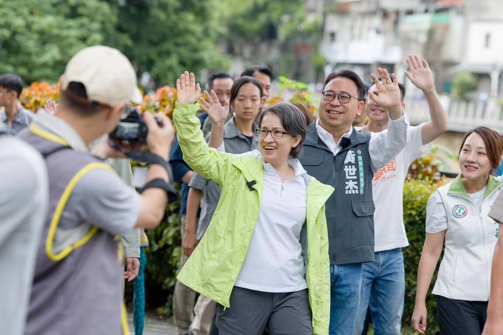 桃園市選戰　蕭副總統陪同黃世杰造勢（2）