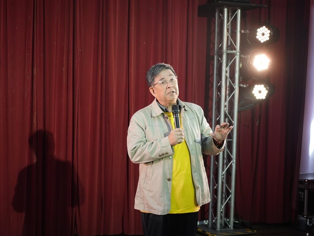 大學迎新巧思多 世新秀數位工具、華梵推覺性呼吸 大學迎新巧思多 世新秀數位工具、華梵推覺性呼吸