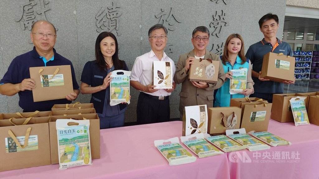 永慶高中挺嘉義農民　以太保好米當伴手禮