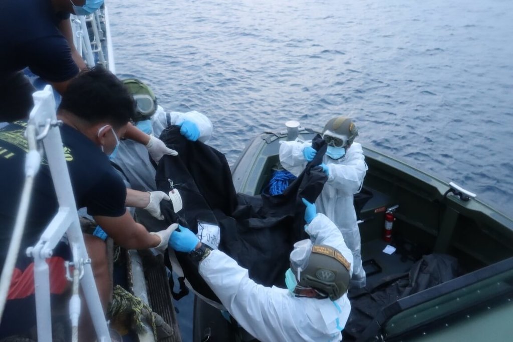 菲渡輪失火至少35死