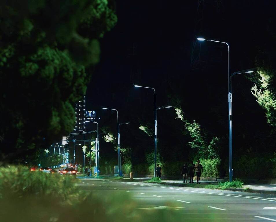 竹北興隆路路燈更新 人行道雙階燈提升夜間休閒運動安全