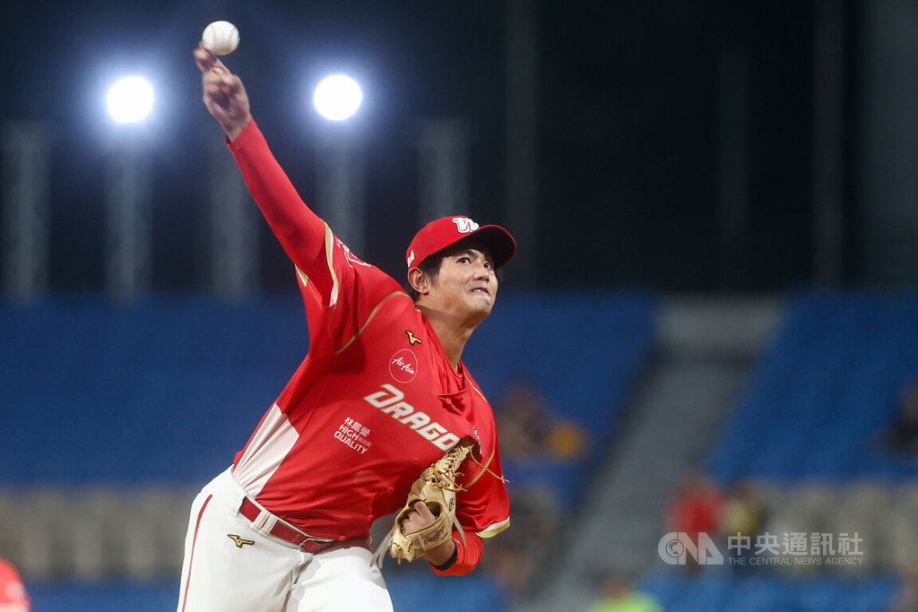 黃暐傑5局無失分奪中職首勝 龍隊擊敗悍將中止4連敗