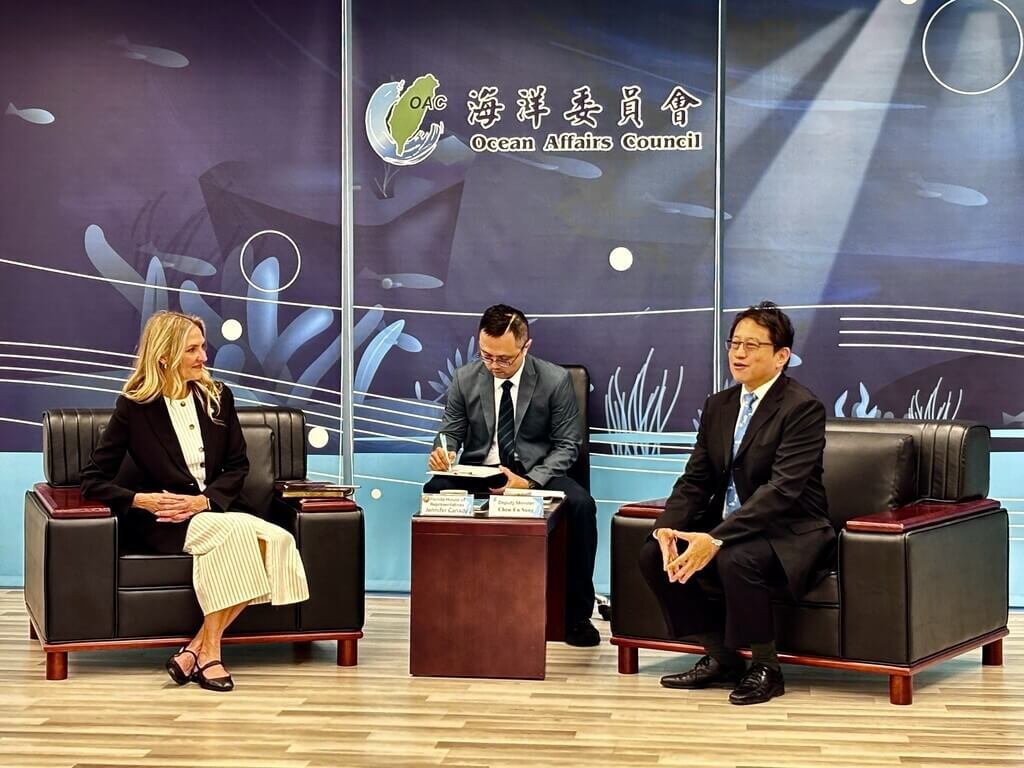 佛州議會領袖團訪海委會 雙方交流中國灰帶行動 佛州議會領袖團訪海委會 雙方交流中國灰帶行動