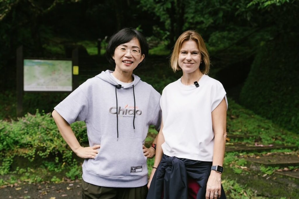 蘇巧慧邀包瓊郁平溪登山