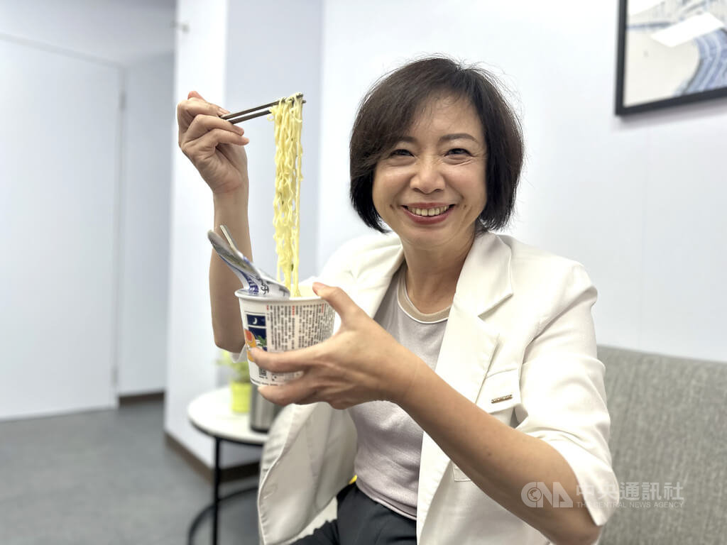 何欣純有時想喝熱湯　泡麵是最愛選擇