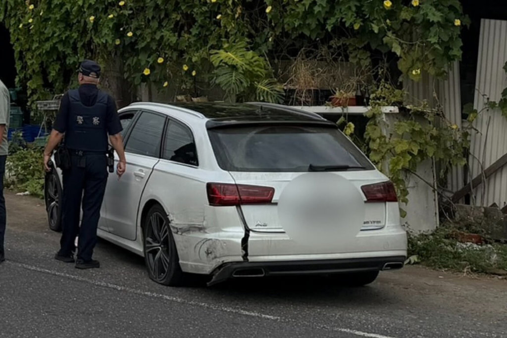 台南警開14槍制止衝撞警車車輛
