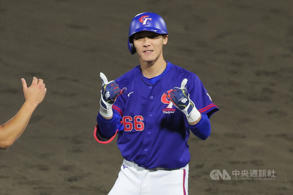 名古屋亞運棒球　陳晨威敲台灣隊首安（2）