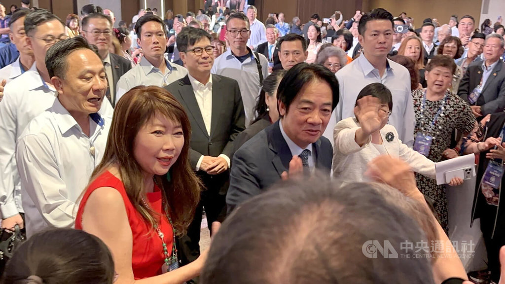 賴總統出席世界台商聯合總會晚宴