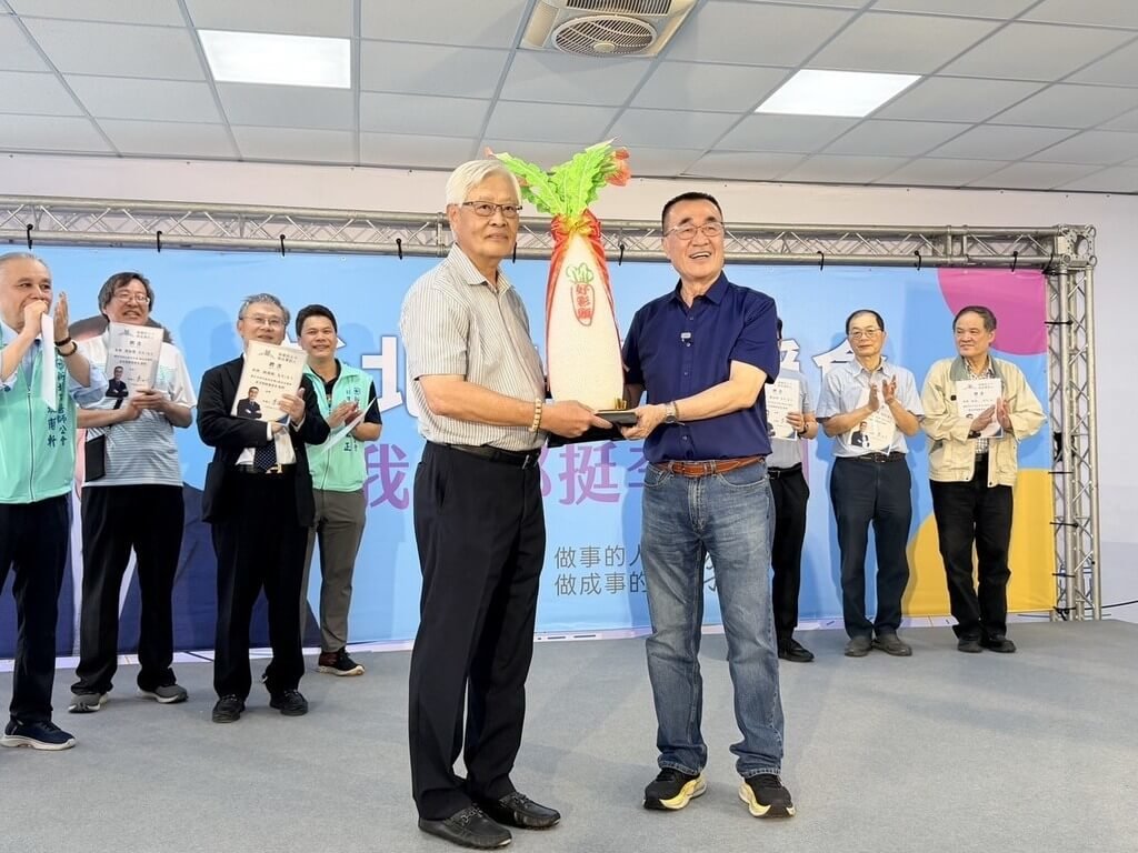 李四川新北醫師後援會成立