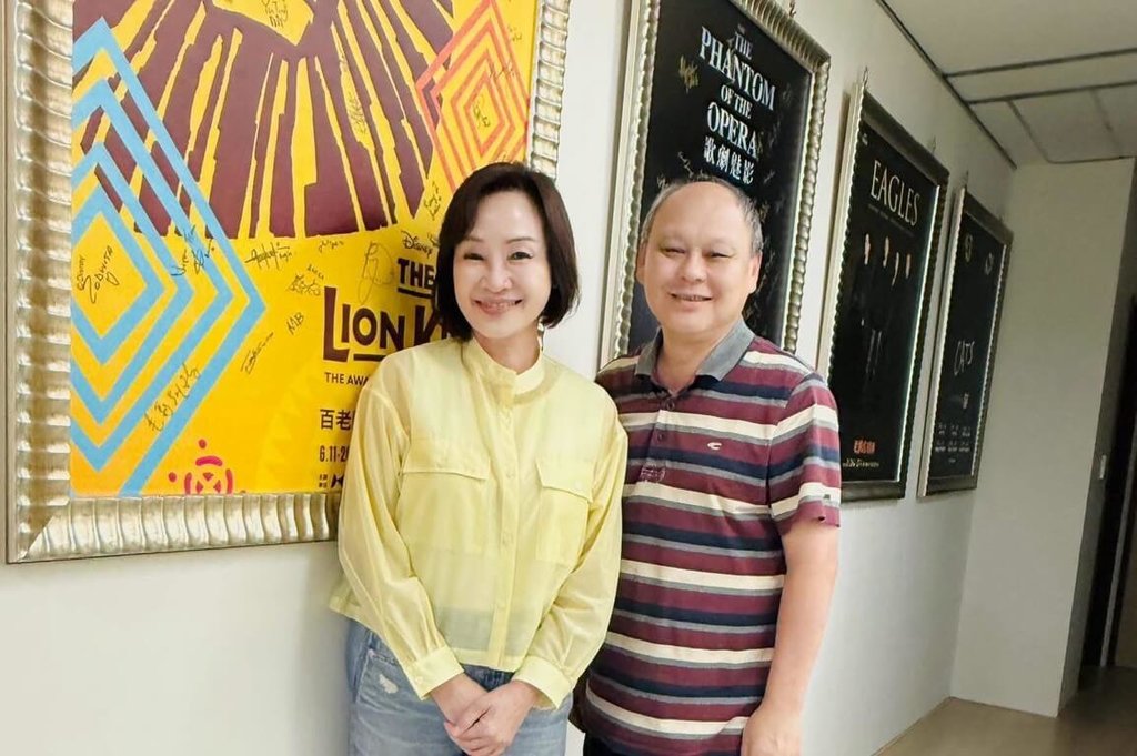 柯志恩拜會寬宏藝術董事長林建寰