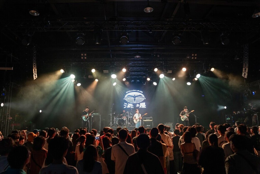高速青春音樂展演高雄駁二登場 新秀樂團演出湧人潮 高速青春音樂展演高雄駁二登場 新秀樂團演出湧人潮