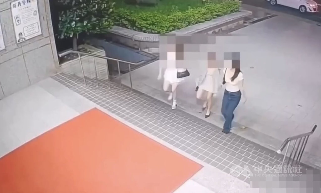 北捷象山站偷拍狼心虛逃逸 警積極追查身分