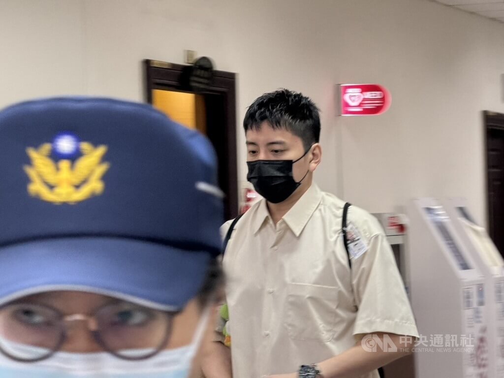 王大陸涉違個資法二審無罪答辯 前刑警認罪求緩刑