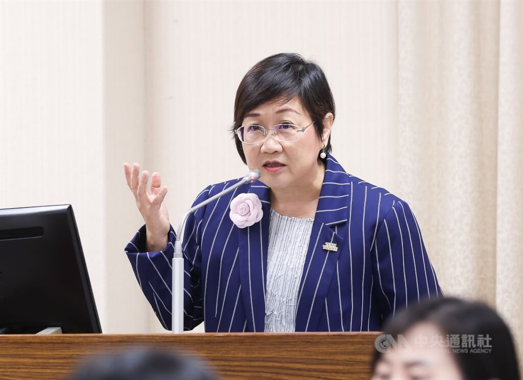 東沙體驗營爭議 徐佳青:來不及提訴願已繳清罰鍰 東沙體驗營爭議 徐佳青:來不及提訴願已繳清罰鍰