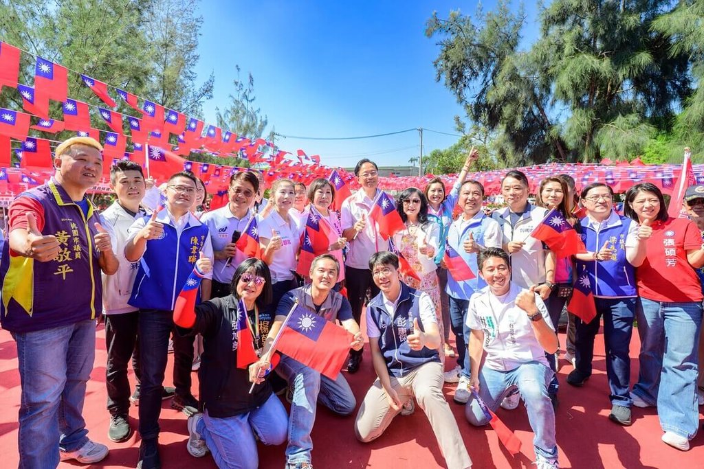 張老旺國旗屋第32次升旗 市府提供5萬面打造旗海