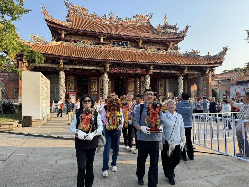 昆山天后宮台商媽祖起駕  將回鹿港娘家進香