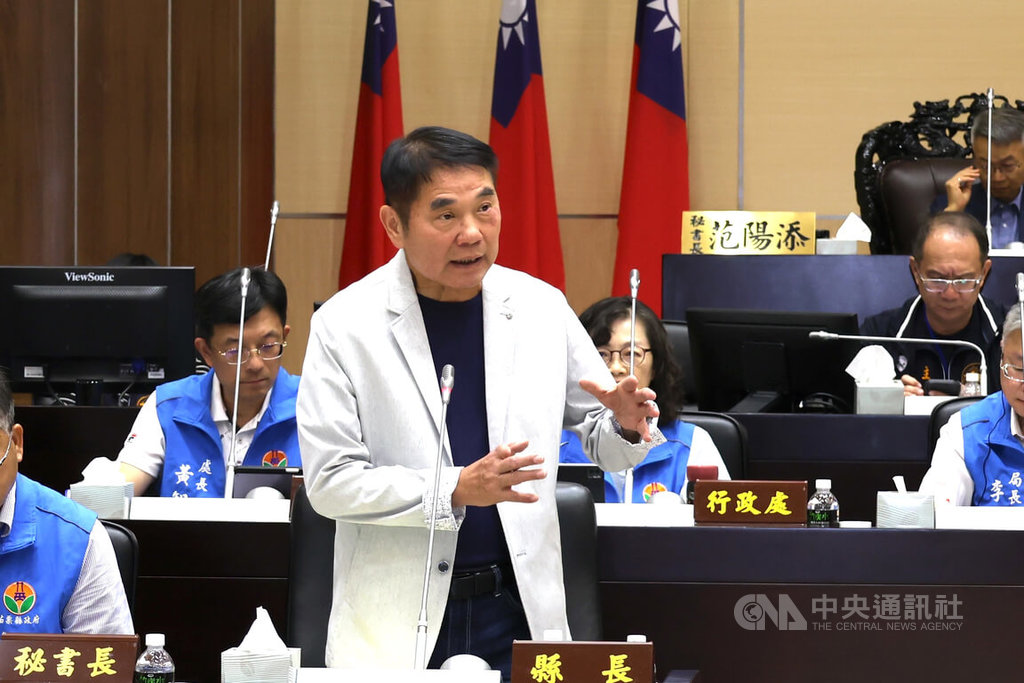 文華國小校舍外牆磁磚剝落　鍾東錦指示改善