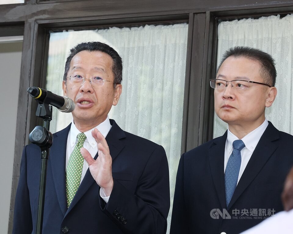 顧立雄：有信心減少飛行員中年轉業